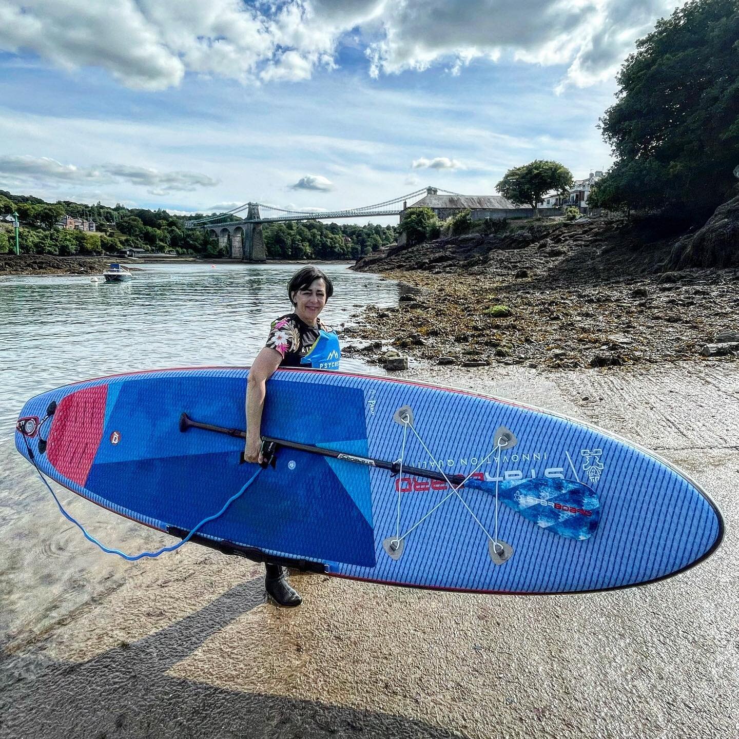 What a beautiful sunny day On Anglesey. We had the great pleasure of introducing Heather to stand up paddleboarding. She had wanted to try it for a while but wanted to gain the safety skills and paddling technique. Heather absolutely loved it and enj